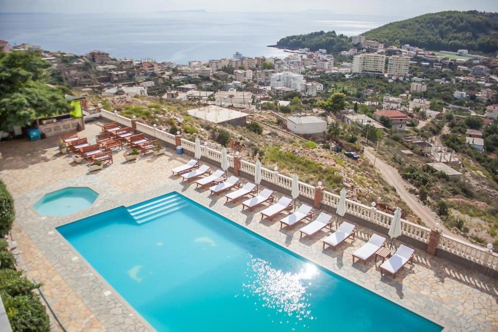 Lovely View Apartments Himare Exteriör bild