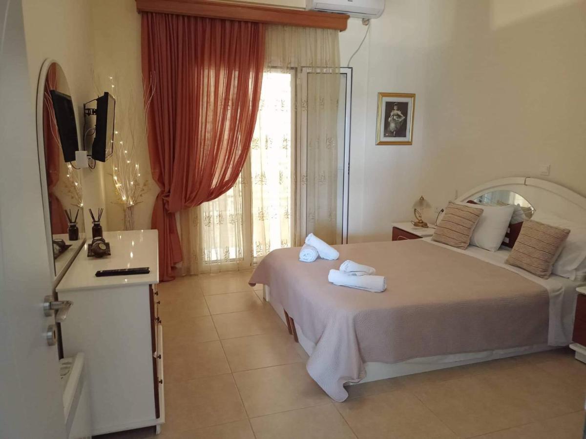 Lovely View Apartments Himare Exteriör bild